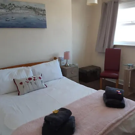 Πανσιόν Carlton House 2*