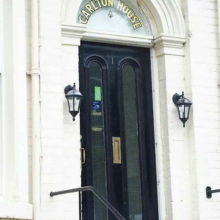 Πανσιόν Carlton House 2*