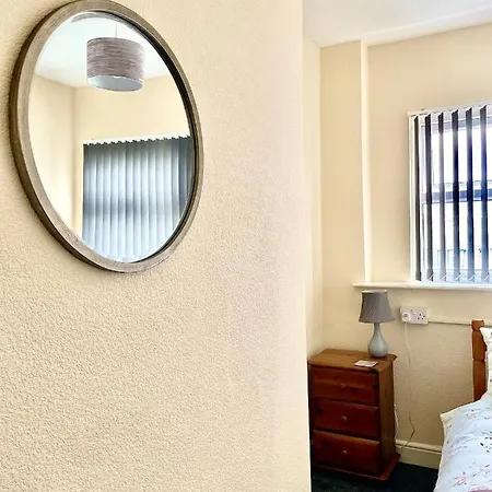 Carlton House 3*