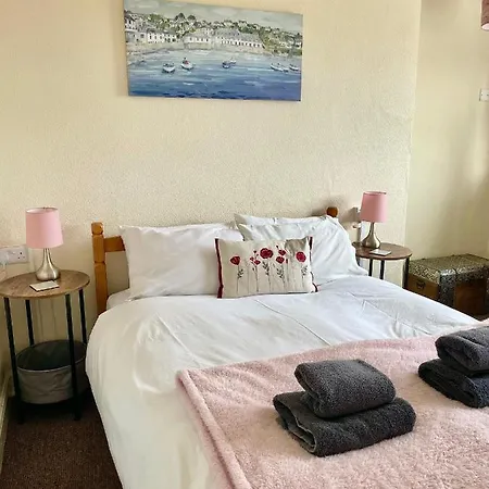 Konukevi Carlton House 2*
