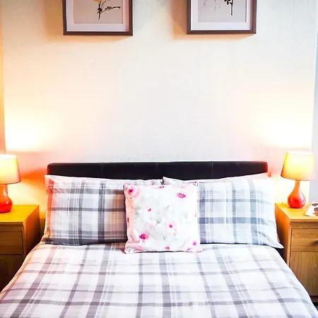Konukevi Carlton House 2*