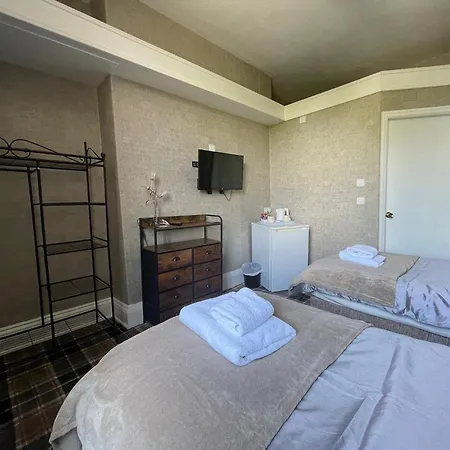 Carlton House 3* Скарборо