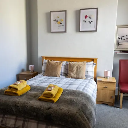 Carlton House Guesthouse Guest house Scarborough