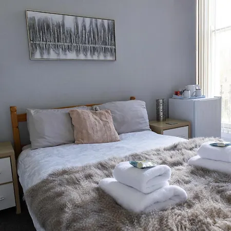 Гостевой дом Carlton House 3*