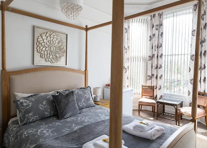 Guest house Carlton House Guesthouse