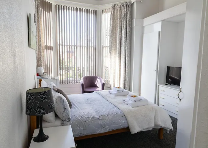 Guest house Carlton House Guesthouse