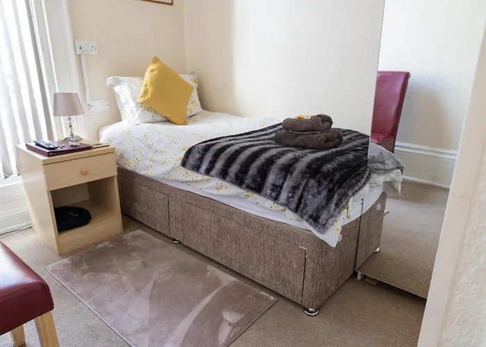 Guest house Carlton House Guesthouse 3*