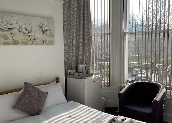 Guest house Carlton House Guesthouse