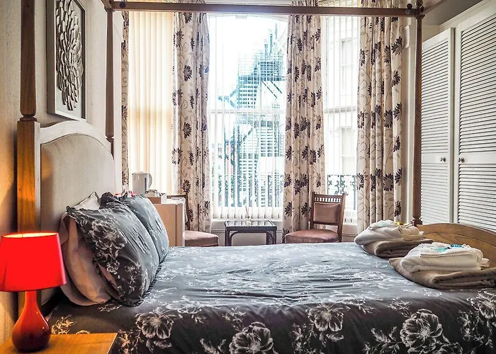 Carlton House Guesthouse