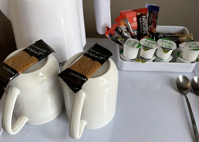 Guest house Carlton House Guesthouse Scarborough