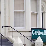 Carlton House بيت ضيافة